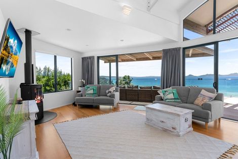 Photo of property in 20 Anderson Place, Langs Beach, Waipu, 0582