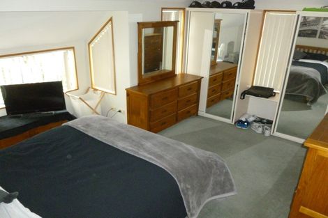 Photo of property in 15 Brockworth Place, Riccarton, Christchurch, 8011