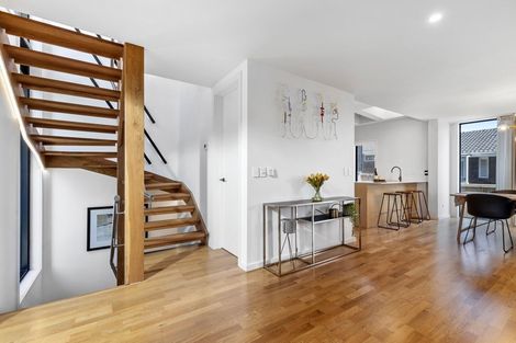 Photo of property in 58c Potter Avenue, Northcote, Auckland, 0627