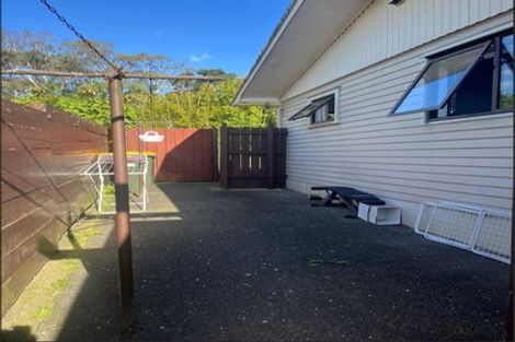 Photo of property in 24 Bond Crescent, Forrest Hill, Auckland, 0620