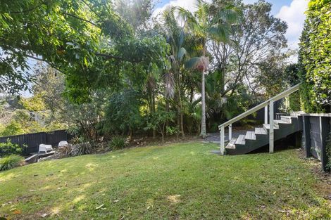Photo of property in 40 Paragon Avenue, Beach Haven, Auckland, 0626