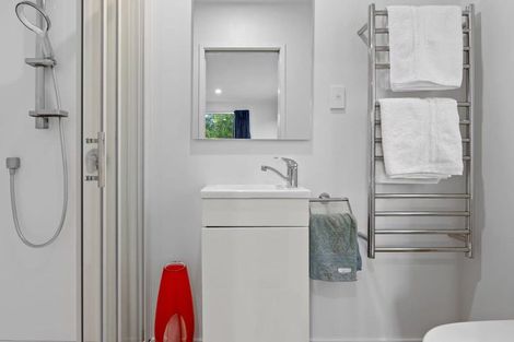 Photo of property in 91 Langana Avenue, Browns Bay, Auckland, 0630