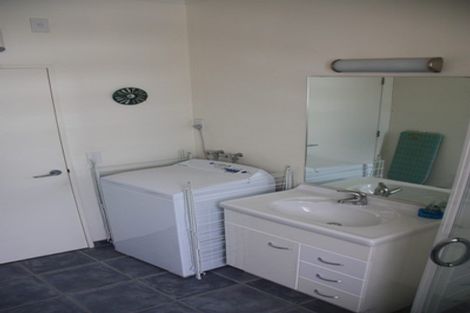 Photo of property in Edward Street Apartments, 41/3 Edward Street, Te Aro, Wellington, 6011