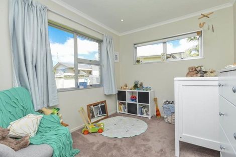 Photo of property in 145 Seddon Street, Pukekohe, 2120