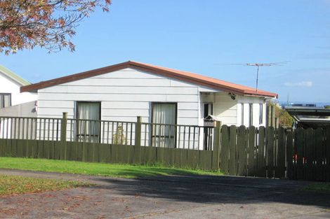 Photo of property in 11 Rotoma Rise, Clover Park, Auckland, 2019