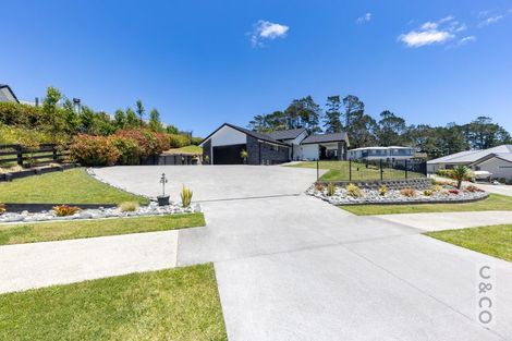 Photo of property in 104 Solan Drive, Waimauku, 0812