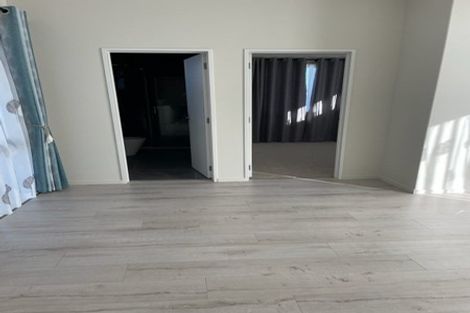 Photo of property in 8 Rossbeg Lane, Flat Bush, Auckland, 2019