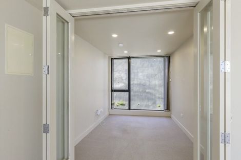 Photo of property in Shelley Bay Terraces, 23/61 Maupuia Road, Maupuia, Wellington, 6022