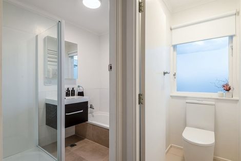 Photo of property in 7 Madison Place, Forrest Hill, Auckland, 0620