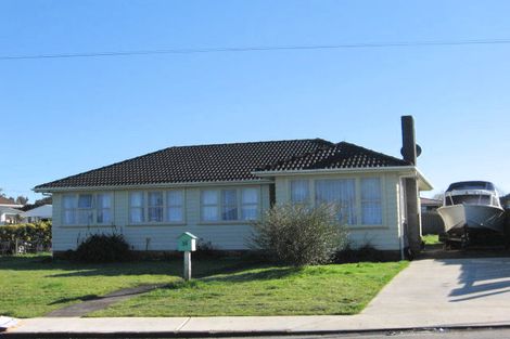 Photo of property in 35 Cargill Street, Papakura, 2110