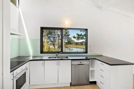 Photo of property in 230 Manuka Road, Bayview, Auckland, 0629