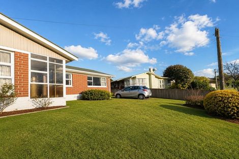 Photo of property in 28 Lewis Street, Glenview, Hamilton, 3206