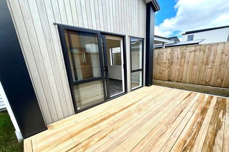 Photo of property in 50 Clayden Shuttleworth Street, Papakura, 2110