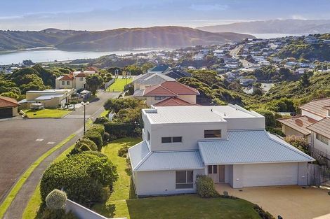 Photo of property in 2 Glengavel Grove, Papakowhai, Porirua, 5024