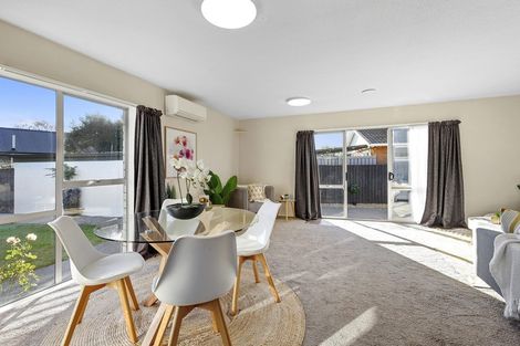 Photo of property in 11a Oldham Crescent, Halswell, Christchurch, 8025