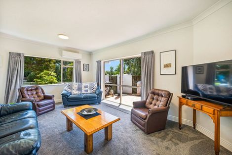 Photo of property in 214 Te Moana Road, Waikanae, 5036