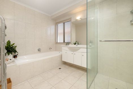 Photo of property in 19 Edgecumbe Road, Tauranga, 3110