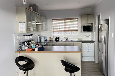 Photo of property in 22 Danbury Drive, Torbay, Auckland, 0630