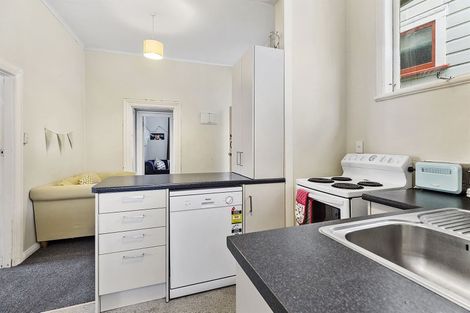 Photo of property in 66 Thompson Street, Mount Cook, Wellington, 6011