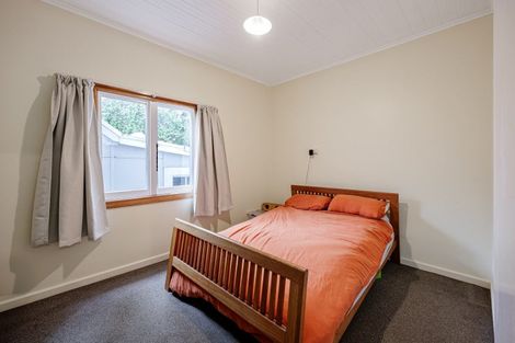 Photo of property in 38-40 Shakespeare Road, Bluff Hill, Napier, 4110