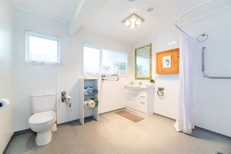 Photo of property in 1/6 Koromiko Street, New Lynn, Auckland, 0600