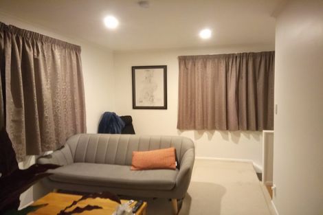 Photo of property in 1/10 Mckelvey Place, Tawa, Wellington, 5028