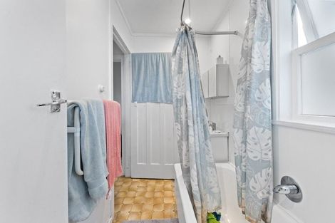 Photo of property in 18 Bank Street, Mount Eden, Auckland, 1024