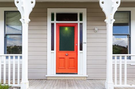 Photo of property in 32 Eden Street, Island Bay, Wellington, 6023