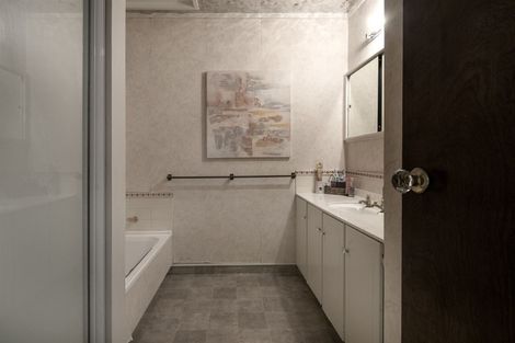 Photo of property in 10a Seaway Terrace, Otumoetai, Tauranga, 3110