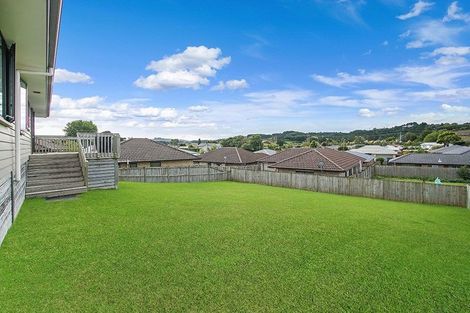 Photo of property in 7a Mcgowan Rise, Tuakau, 2121