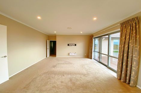 Photo of property in 53 Sylvester Crescent, Flagstaff, Hamilton, 3210