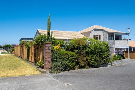 Photo of property in 1/184 Charles Street, Westshore, Napier, 4110