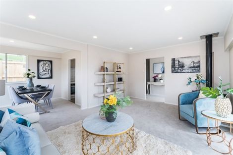 Photo of property in 31 Weatherly Road, Torbay, Auckland, 0630