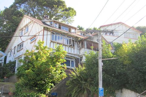 Photo of property in 28 Arlington Street, Mount Cook, Wellington, 6011
