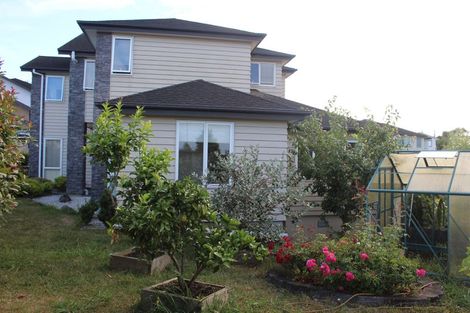 Photo of property in 9 Keating Rise, Northcross, Auckland, 0632