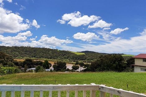 Photo of property in 10 Waterview Place, Haruru, 0204