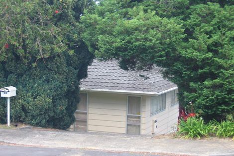 Photo of property in 1/3 Braund Place, Glenfield, Auckland, 0629