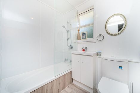 Photo of property in 10 Denbigh Place, Awapuni, Palmerston North, 4412