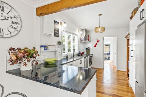 Photo of property in 14 Toi Street, Otaki Beach, Otaki, 5512