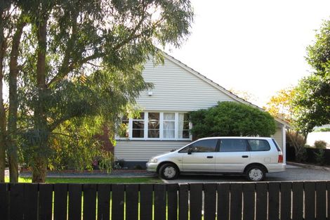 Photo of property in 17 Bauchop Road, Waterloo, Lower Hutt, 5011