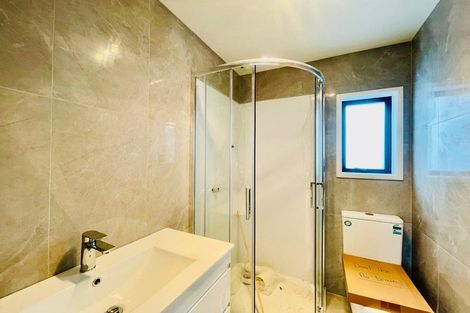 Photo of property in 1 Sharland Avenue, Manurewa, Auckland, 2102