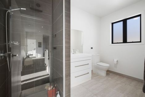 Photo of property in 6 Hidden Hills Drive, Wanaka, 9305