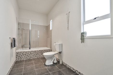 Photo of property in 806 Princes Street, Parkvale, Hastings, 4122