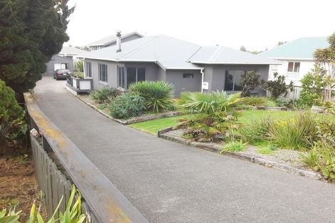 Photo of property in 21 Record Street, Fitzroy, New Plymouth, 4312