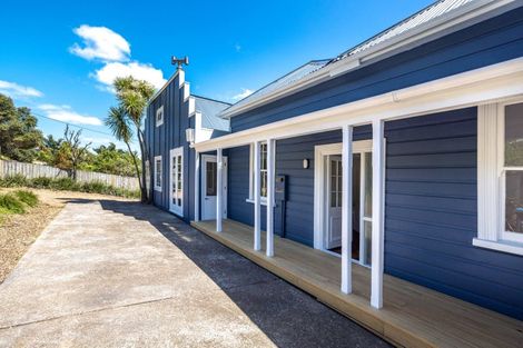 Photo of property in 6 Erua Road, Ostend, Waiheke Island, 1081