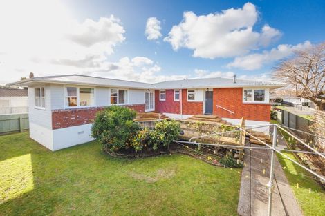 Photo of property in 37 Epsom Road, Hokowhitu, Palmerston North, 4410