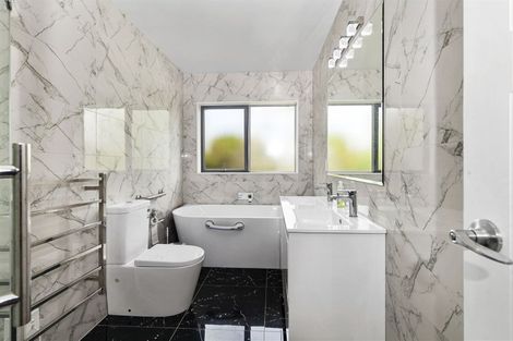 Photo of property in 77a Royal Road, Massey, Auckland, 0614