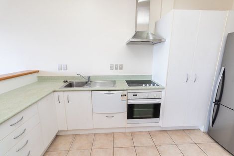 Photo of property in Stadium Garden Flats, 412/107 Thorndon Quay, Pipitea, Wellington, 6011