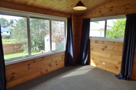 Photo of property in 43 Charlotte Street, Stanmore Bay, Whangaparaoa, 0932