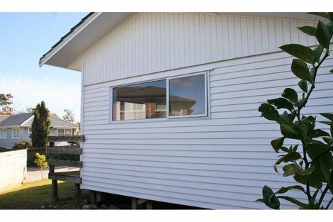 Photo of property in 33c Farquhar Road, Glendene, Auckland, 0602